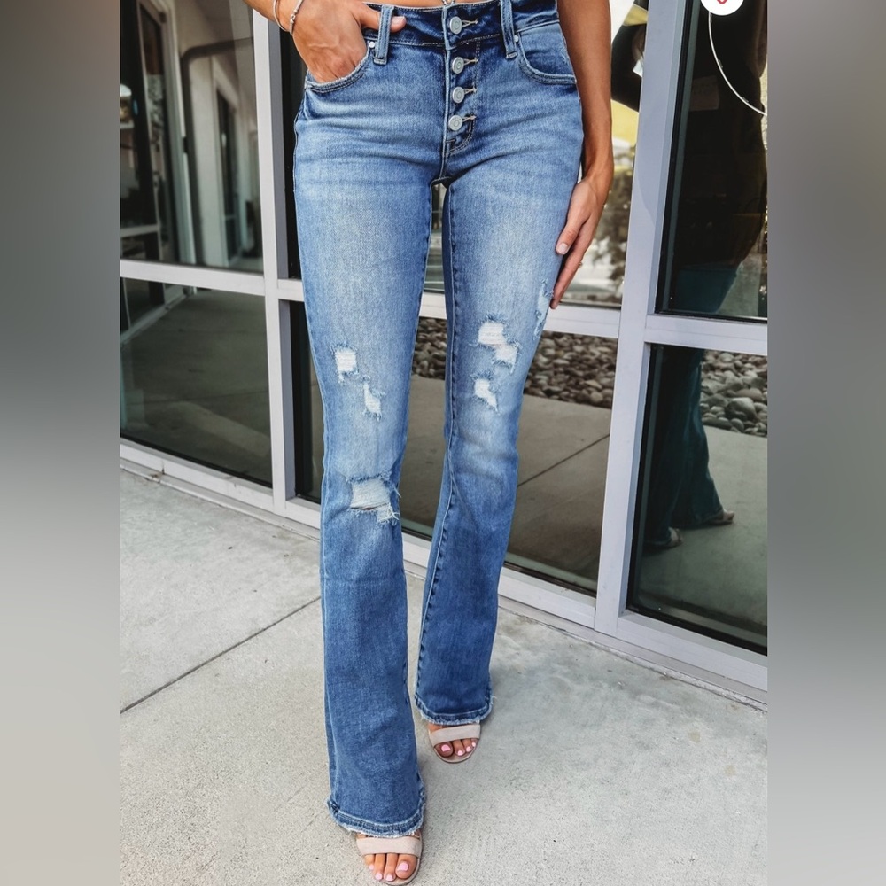 🎉🎉PETRA 153 FLARE JEANS🎉🎉